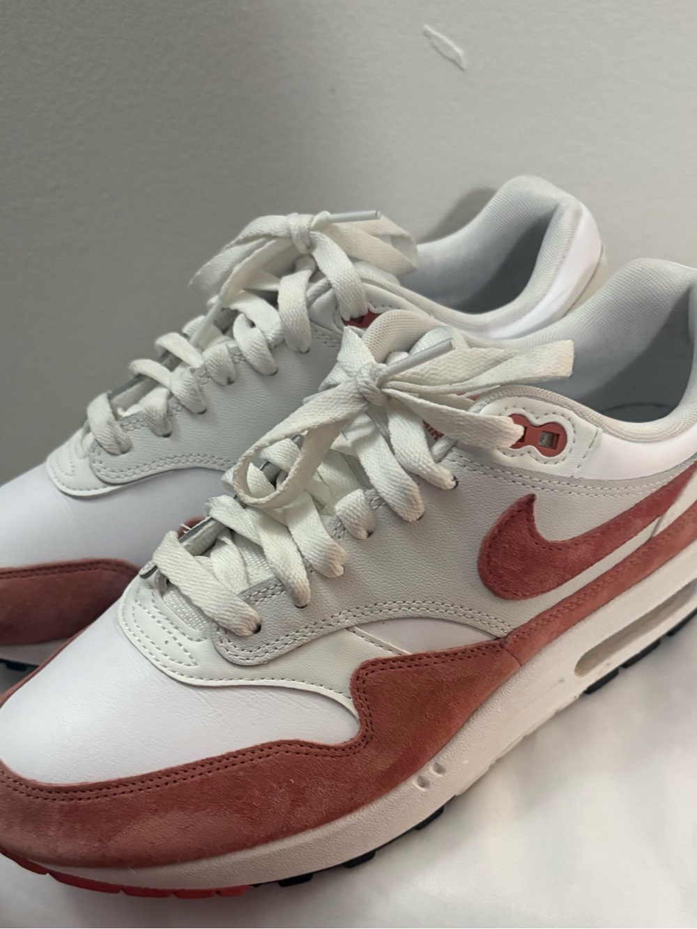 Nike Women’s Airmax Low-Top Sneakers — White & Dusty Rose Suede
